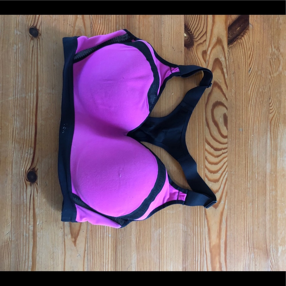 VS Sports bra!